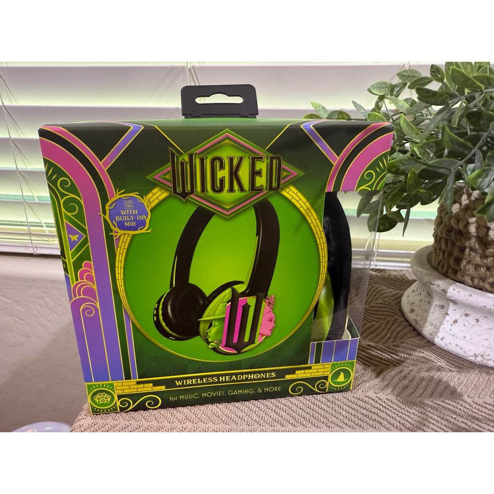Wicked Wireless Headphones w/ built in Mic Glenda Elphaba Wicked Movie New